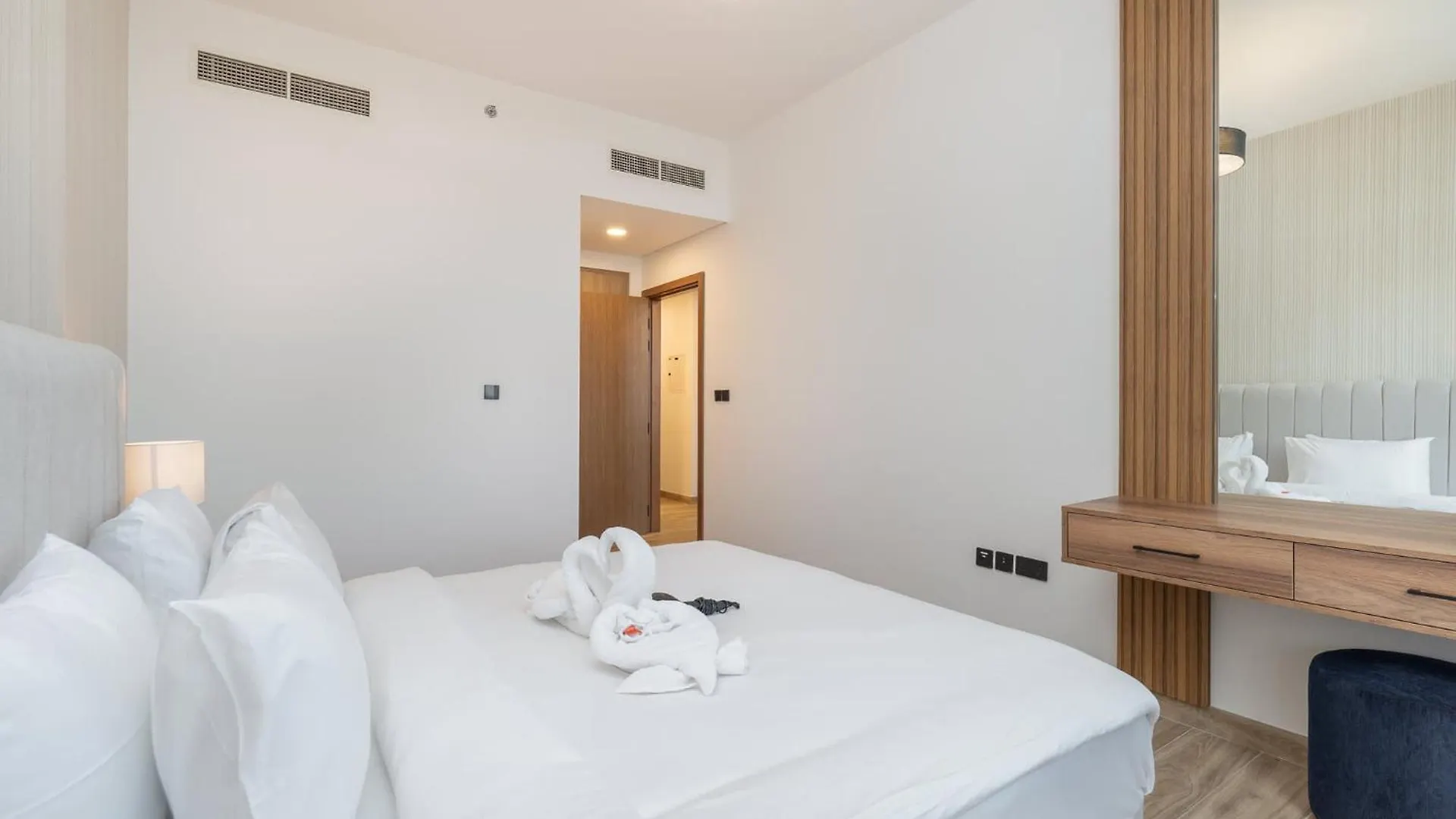 Apartment Stay In Studio City At Celia Residence Perfect For 2 Dubai