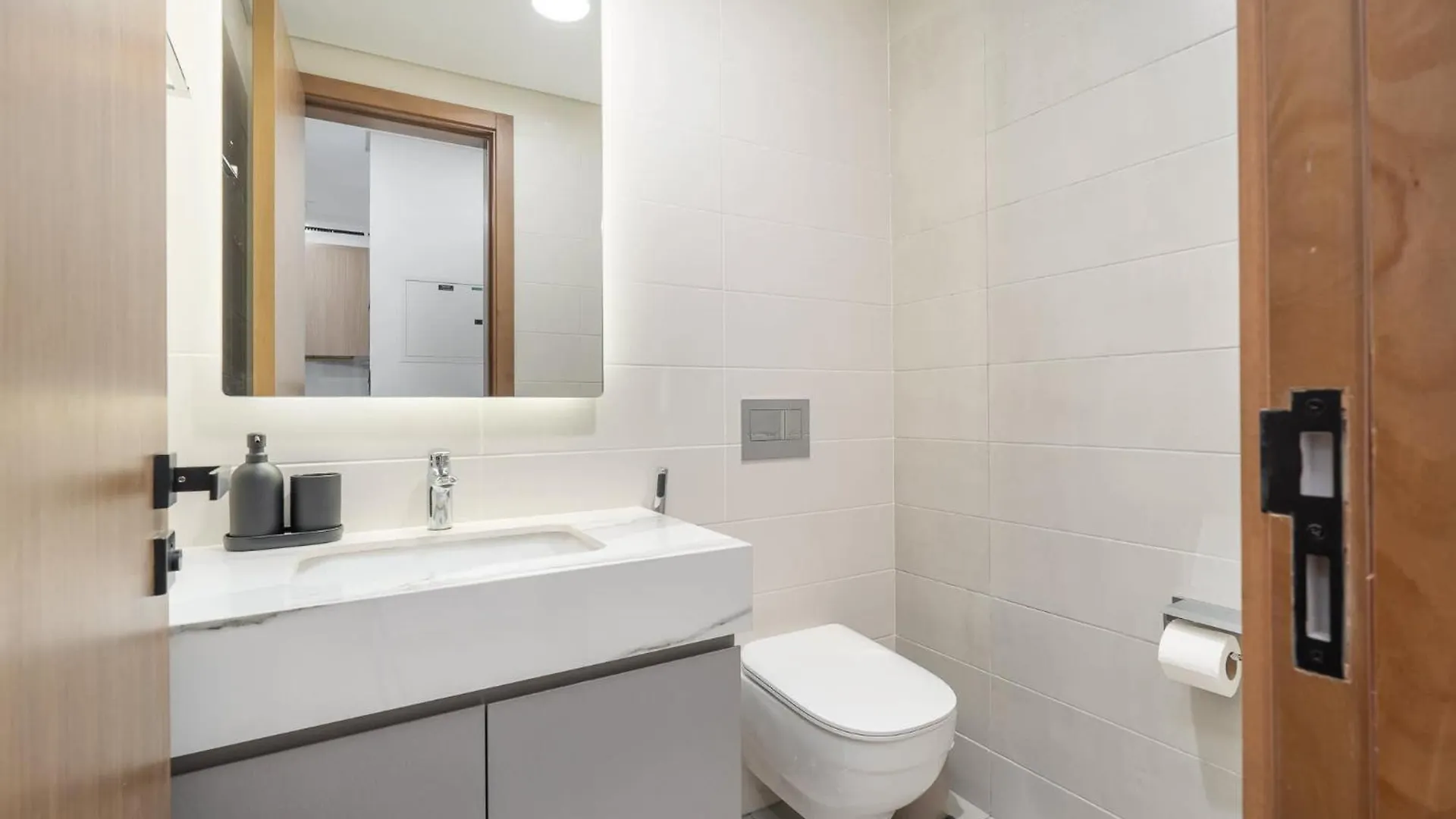 Apartment Stay In Studio City At Celia Residence Perfect For 2 Dubai