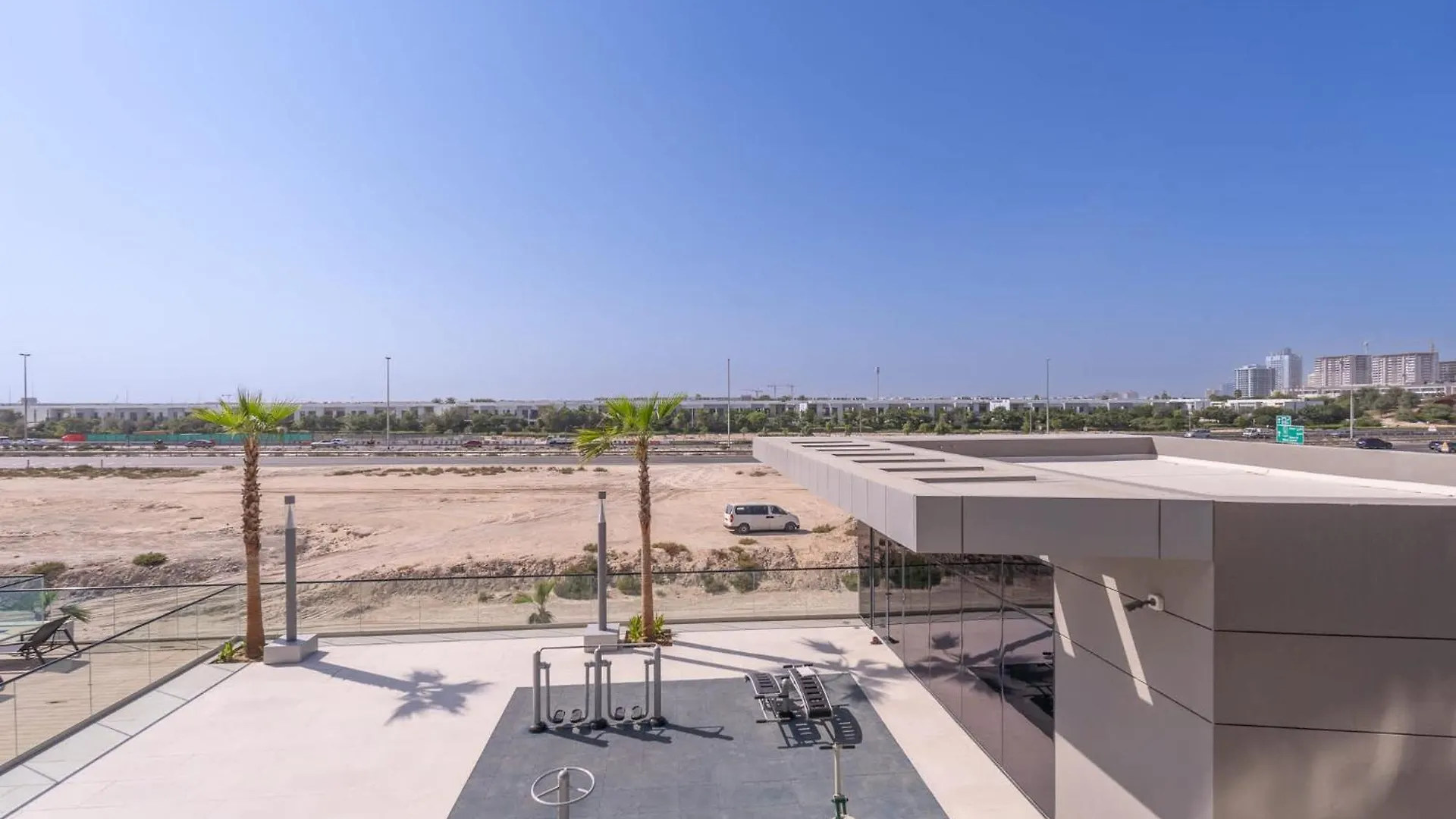 Stay In Studio City At Celia Residence Perfect For 2 Dubai 0*,