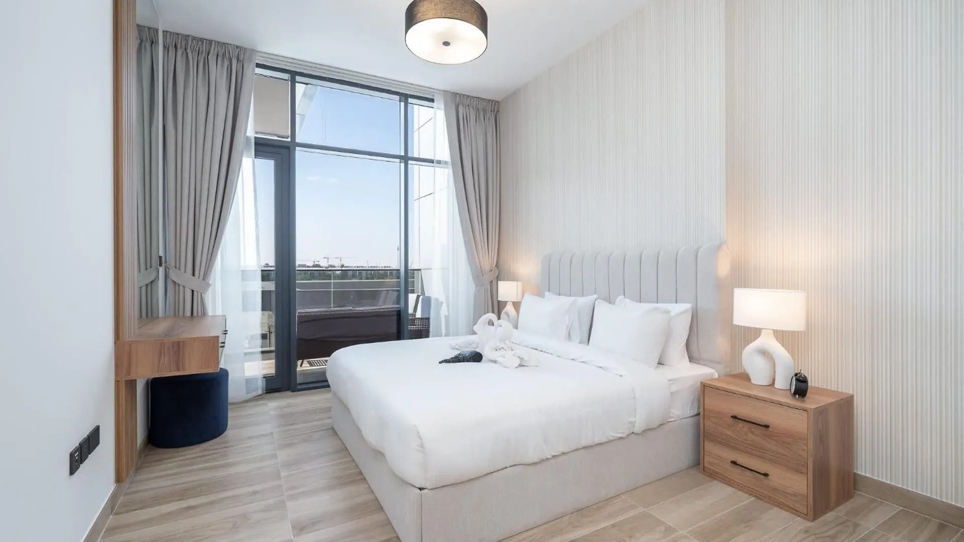 Stay In Studio City At Celia Residence Perfect For 2 Dubai